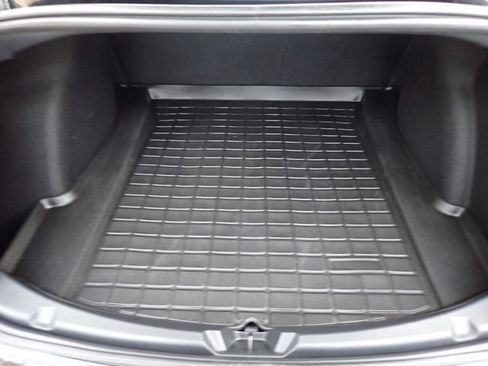 Used 2023 Tesla Model 3 Standard Range image 4