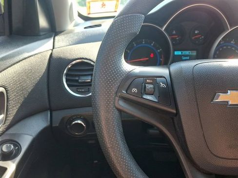 Used 2015 Chevrolet Cruze LT FWD image 20