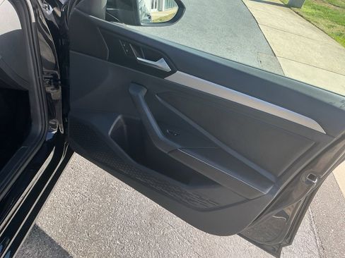 Used 2024 Volkswagen Jetta Sport image 35