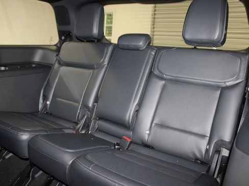 New 2025 Ford Expedition Platinum w/ Stealth Performance Package image 28