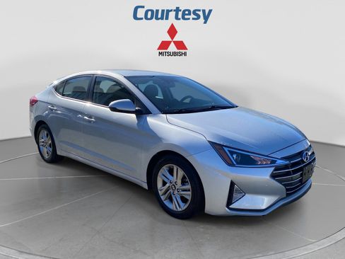 Used 2019 Hyundai Elantra SEL FWD image 7