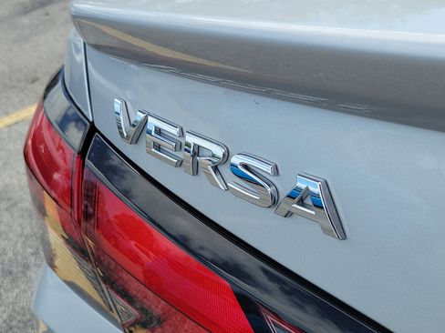 Used 2025 Nissan Versa SR w/ Trunk Package image 8