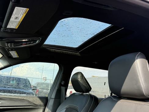 New 2025 Jeep Grand Cherokee L Altitude RWD image 16