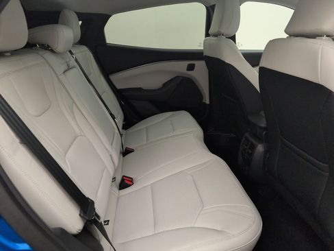 Certified 2025 Ford Mustang Mach-E Premium image 19