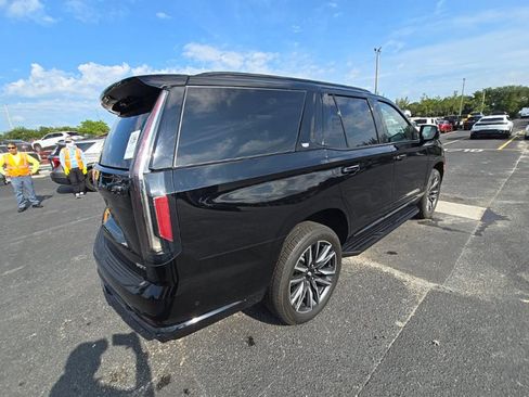 Used 2024 Cadillac Escalade Sport AWD/4WD image 4