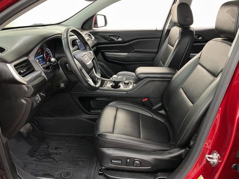 Used 2023 GMC Acadia SLT w/ Preferred Package image 8