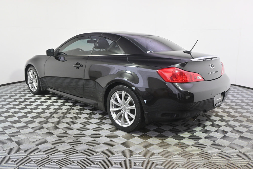 Used 2013 INFINITI G37 Convertible w/ Premium Pkg RWD image 3