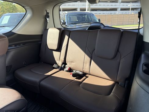 Certified 2024 INFINITI QX80 Premium Select image 17