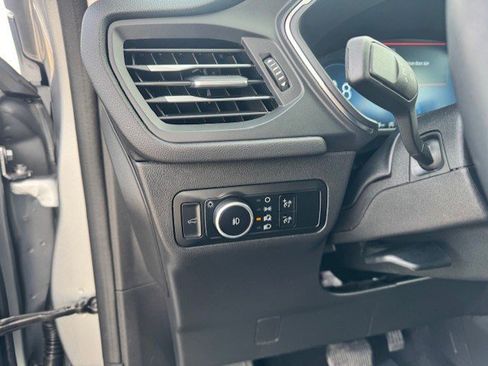 Used 2023 Ford Escape Platinum image 13