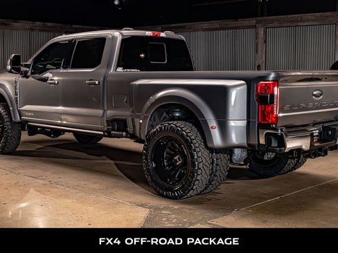 Used 2023 Ford F450 Lariat w/ Lariat Ultimate Package image 7