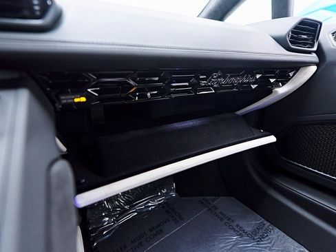 Used 2023 Lamborghini Huracan EVO image 81