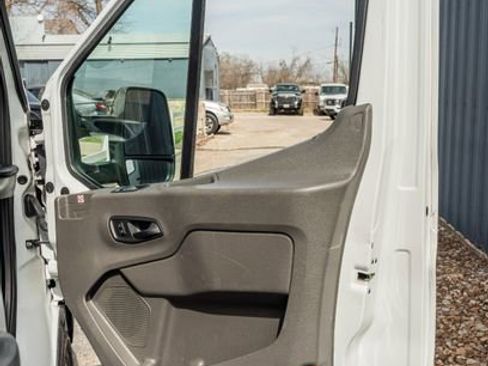 Used 2020 Ford Transit 350 XL image 36