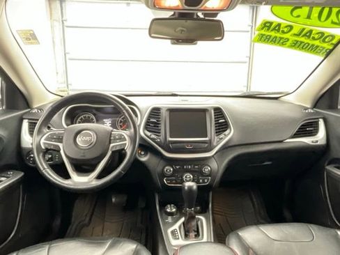 Used 2015 Jeep Cherokee Trailhawk w/ Comfort/Convenience Group image 4