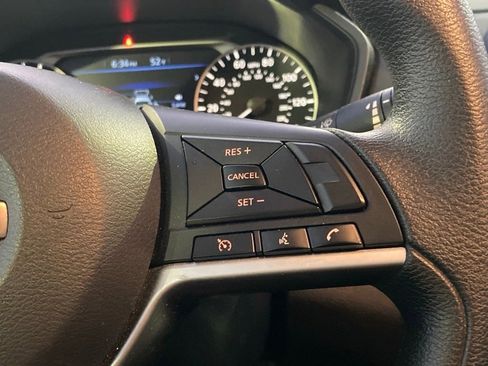 Used 2024 Nissan Altima 2.5 SV image 15