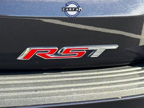 Used 2025 Chevrolet Suburban RST image 12