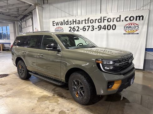 New 2025 Ford Expedition Tremor image 2