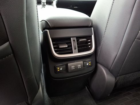 Used 2021 Subaru Outback Limited AWD/4WD image 12