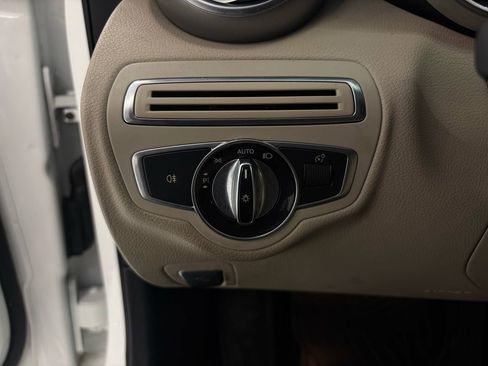 Used 2016 Mercedes-Benz C 300 4MATIC image 28