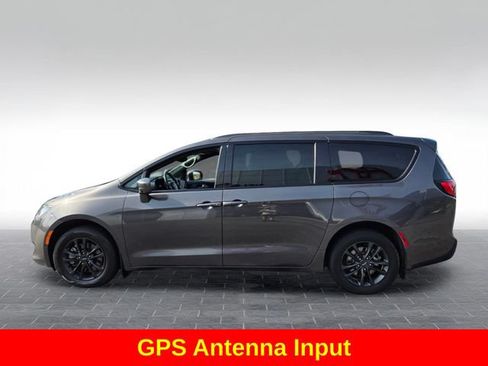 Used 2020 Chrysler Pacifica Touring-L w/ Advanced Safetytec Group AWD/4WD image 5