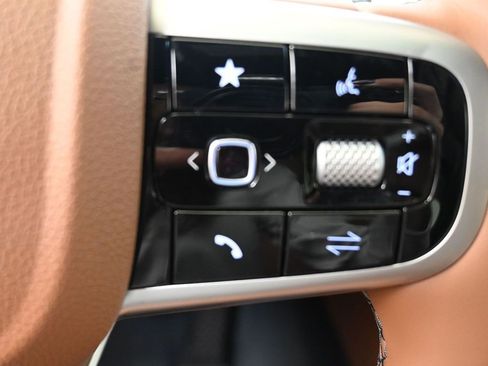 New 2026 Genesis GV70 2.5T Advanced image 25