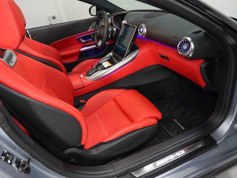 Used 2022 Mercedes-Benz SL 55 AMG 4MATIC image 13