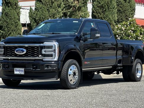 New 2026 Ford F450 Platinum w/ FX4 Off-Road Package AWD/4WD image 8