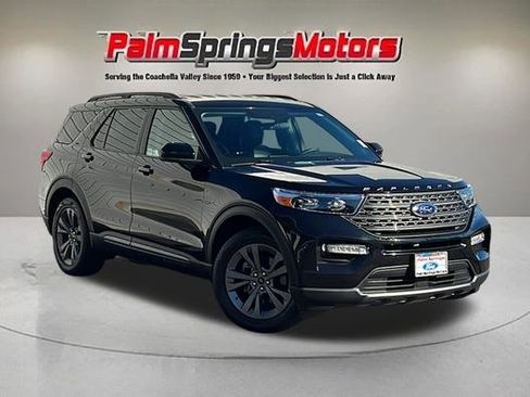 Certified 2022 Ford Explorer XLT w/ Equipment Group 202A image 1