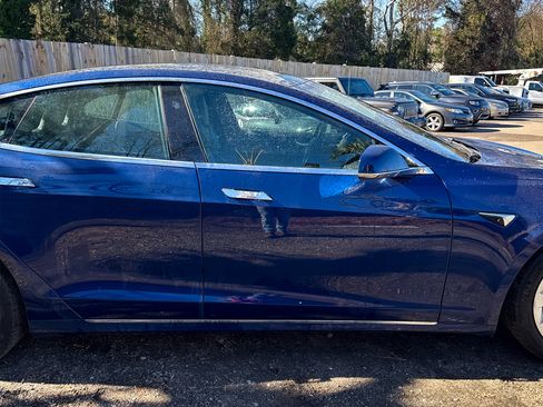 Used 2017 Tesla Model S 90D image 13