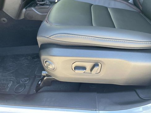 New 2025 Jeep Gladiator Rubicon image 28