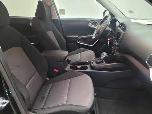Used 2024 Kia Soul LX w/ Option Group 015 image 21