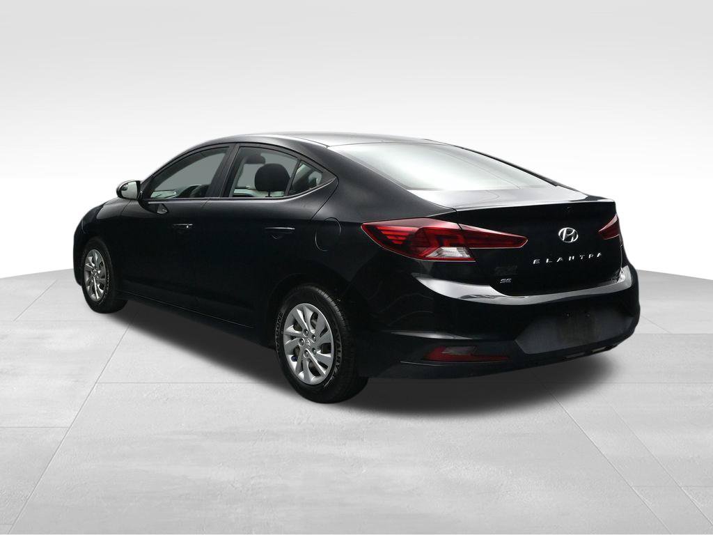 Used 2020 Hyundai Elantra SE w/ Cargo Package (C1) FWD image 3