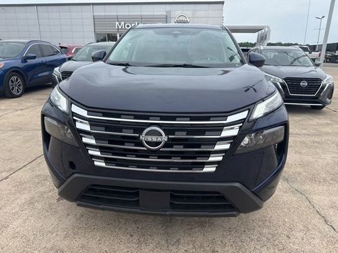 Used 2025 Nissan Rogue SV AWD/4WD image 5