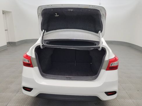 Used 2019 Nissan Sentra S image 29