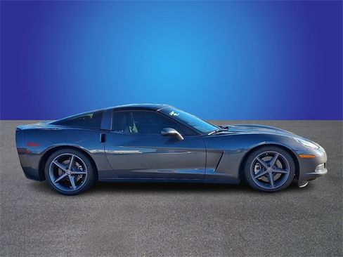 Used 2012 Chevrolet Corvette Coupe w/ 3LT Preferred Equipment Group image 4