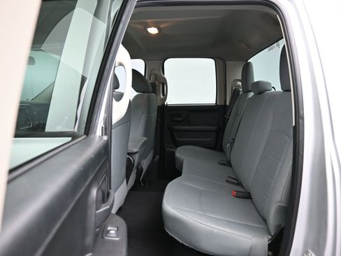 Used 2017 RAM 1500 Express image 10