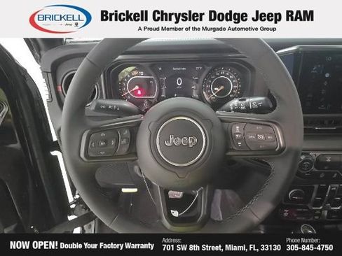 Used 2026 Jeep Wrangler Unlimited Rubicon AWD/4WD image 11