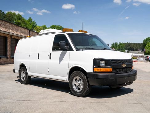 Used 2007 Chevrolet Express 1500 RWD image 14