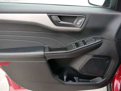 Certified 2022 Ford Escape SE w/ Convenience Package image 9