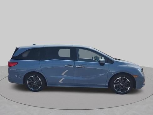 Used 2024 Honda Odyssey Elite image 11