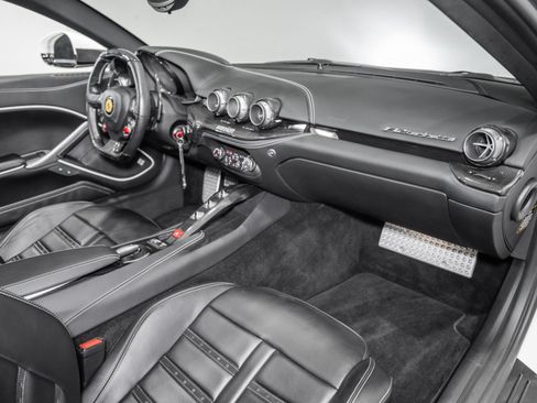 Used 2017 Ferrari F12 Berlinetta RWD image 23