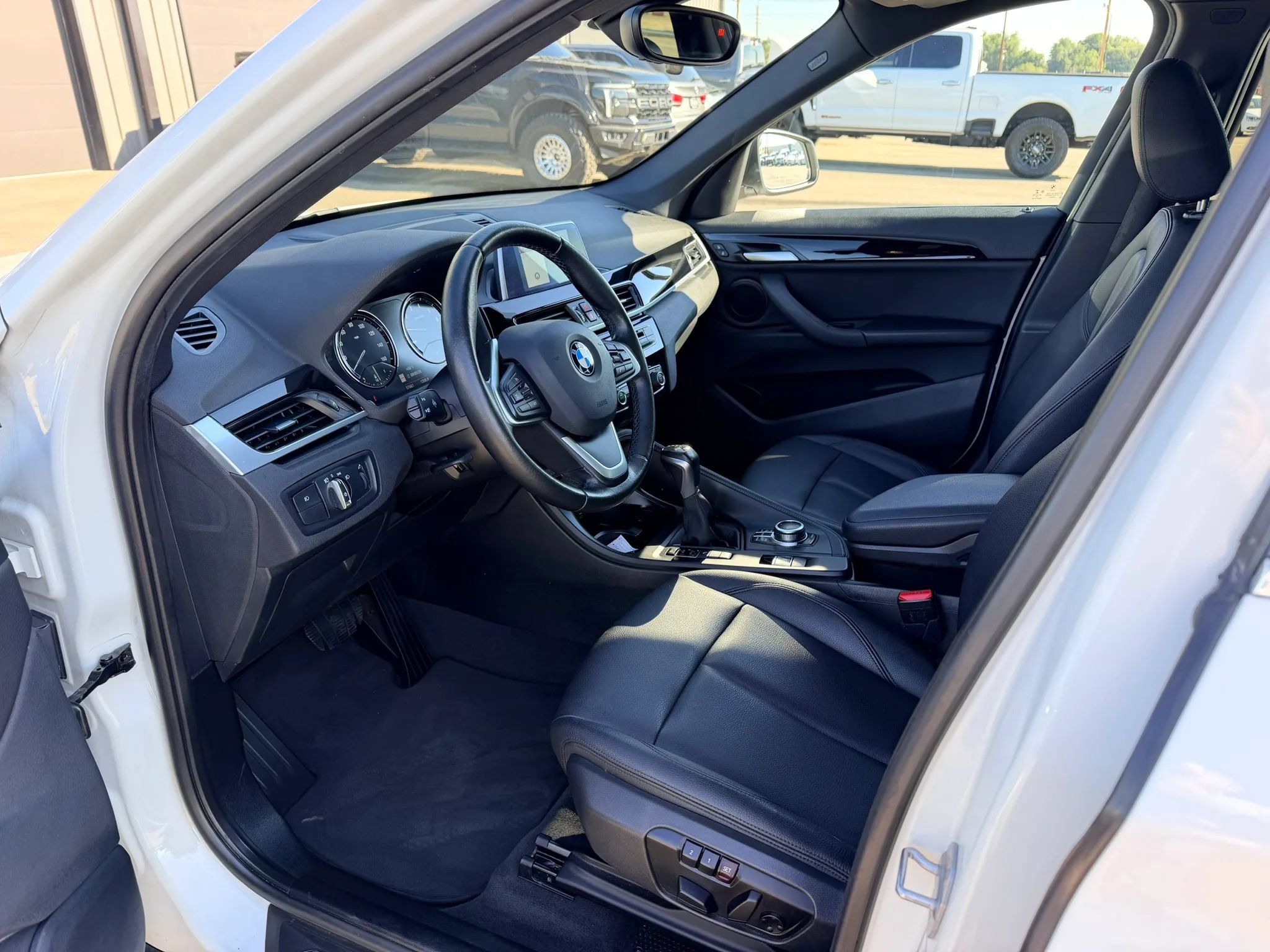 Used 2019 BMW X1 xDrive28i w/ Convenience Package AWD/4WD image 10
