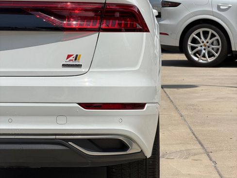 Used 2023 Audi Q8 Premium w/ Convenience Package AWD/4WD image 14