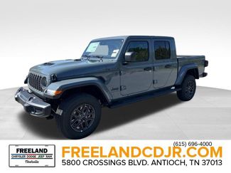 New 2025 Jeep Gladiator Sport video 3