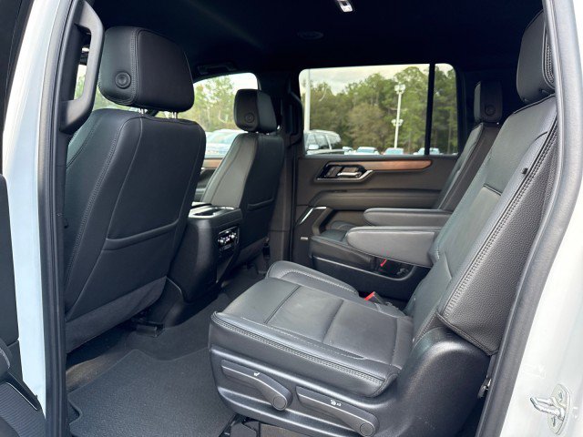 Used 2025 GMC Yukon XL Denali AWD/4WD image 20