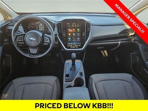 Used 2024 Subaru Crosstrek 2.0i Premium image 2