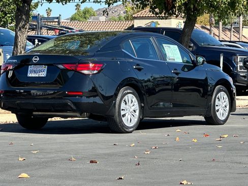 Used 2025 Nissan Sentra S image 4