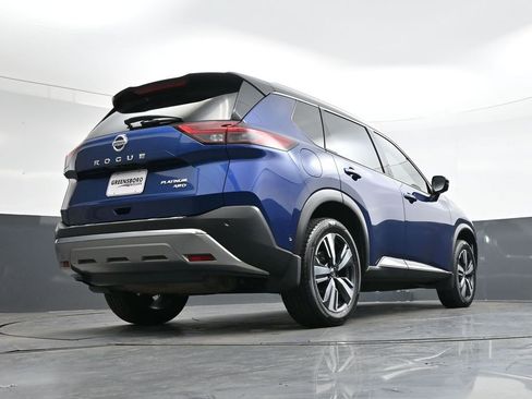 Used 2021 Nissan Rogue Platinum image 39