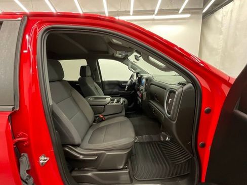 Used 2021 Chevrolet Silverado 1500 LT AWD/4WD image 23