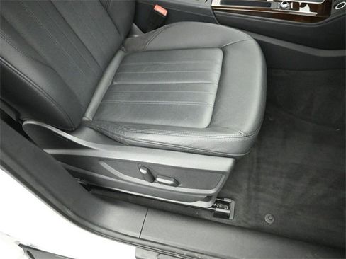 Used 2018 Audi Q5 Prestige w/ Prestige Package image 34