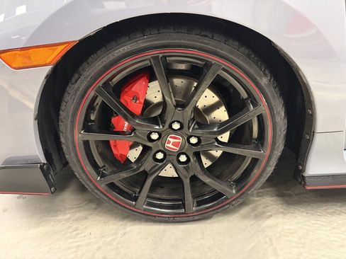 Used 2019 Honda Civic Type R image 19